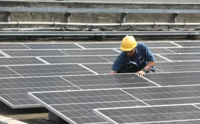 Potensi PLTS 100 GW Terancam Mangkrak, Danantara Siap Ambil Alih Jika Swasta Menolak Investasi