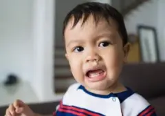 Kebiasaan Anak Menelan Ingus: Perlukah Orang Tua Khawatir?