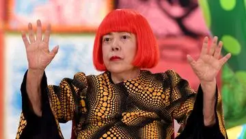 Yayoi Kusama: Dari Halusinasi Polkadot Menjadi Ikon Seni Dunia