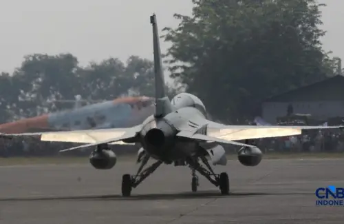 Misteri Jet Tempur F-16 Melintas di Langit Jakarta, Ini Penjelasan TNI AU