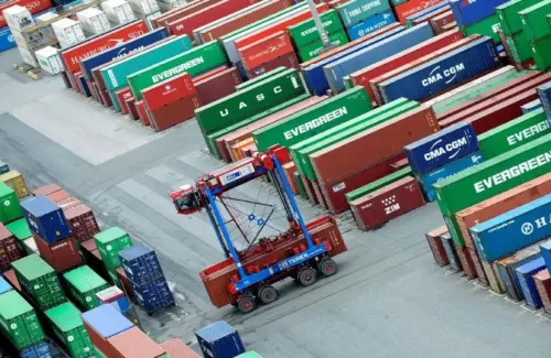 Sektor Manufaktur RI Terancam Krisis Baru: Apa Solusi Jitu untuk Bangkit?