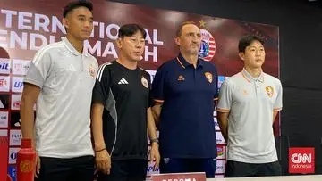 Reuni Shin Tae Yong dan Jordi Amat Bersama Kawan Lama di Laga Persija vs Brisbane Roar