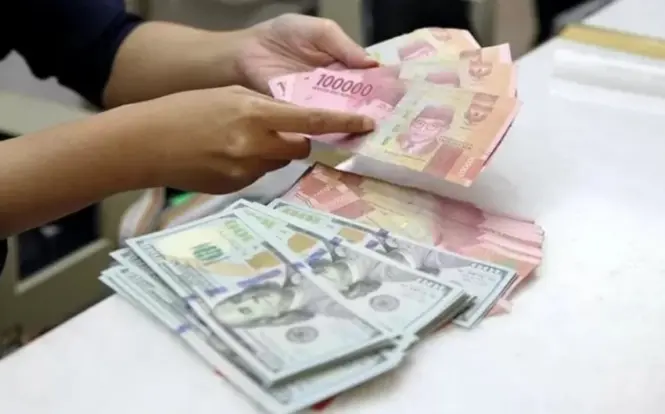 Rupiah Stabil di Rp17.693, Pasar ‘Nahan Napas’ Tunggu Inflasi dan Sinyal The Fed