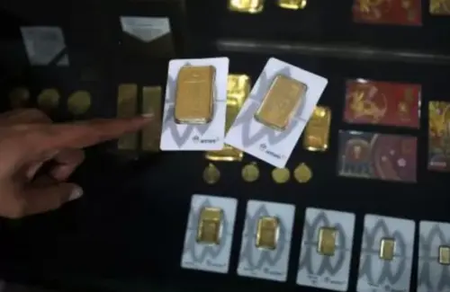 Harga Emas Antam Anjlok Pekan Ini, Analis Prediksi Potensi Penguatan di Awal Pekan Depan