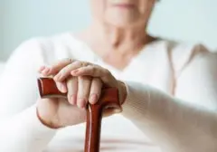Nenek 91 Tahun Pecahkan Rekor: Dari Paspor Pertama Hingga Ambisi Jelajahi 7 Benua