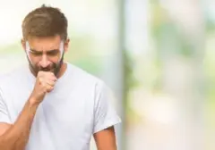Waspada Batuk Akibat Kabut Asap Karhutla, Kenali Perbedaannya dengan Pneumonia