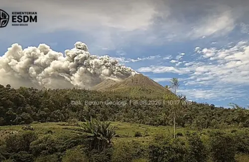 Gunung Sinabung Kembali Erupsi, Status Waspada Diberlakukan