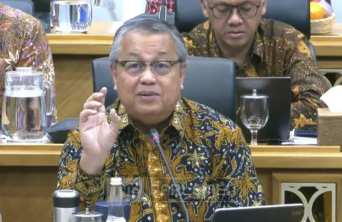 Destry Damayanti Resmi Pimpin BI, Perry Warjiyo Beri Pesan Penting untuk Penggantinya
