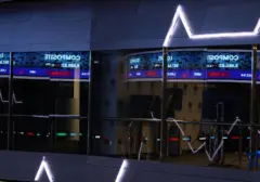 BEI Suspensi 3 Saham Akibat Lonjakan Harga Tak Wajar, Ini Daftarnya
