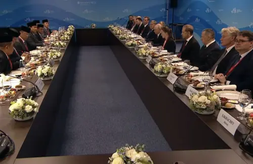 Prabowo Bertemu Putin di Jamuan Makan Siang, Sampaikan Pesan Penting untuk Hubungan Indonesia-Rusia