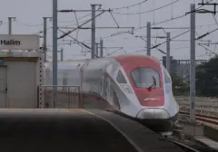 Musim Liburan 2026: Penumpang Whoosh Anjlok, Apa Penyebabnya?
