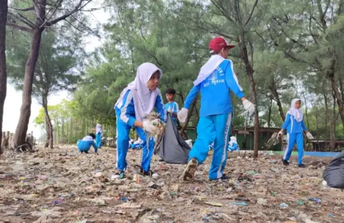 Ocean LiteraSEA PIS: Menumbuhkan Kepedulian Generasi Muda Terhadap Ekosistem Laut