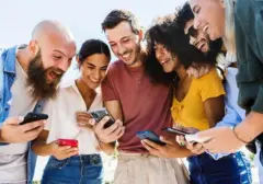 Pergeseran Tren Komunikasi: Gen Z Tinggalkan WhatsApp dan Telegram, Lirik Platform Baru