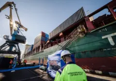 Rusia dan China Buka Jalur Arktik: Alternatif Strategis Pengganti Selat Hormuz dan Suez