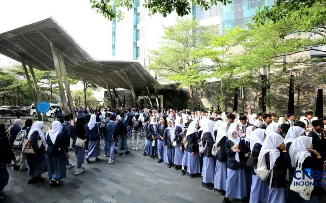 Antusiasme Pelajar Ramaikan Lampung Financial Festival, Incar Kesempatan Bertemu Zulhas dan Marshel Widianto