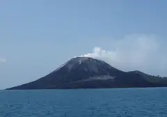 Suara Dentuman Erupsi Anak Krakatau Terdengar Hingga Bandung, Ini Penjelasan Ilmiahnya