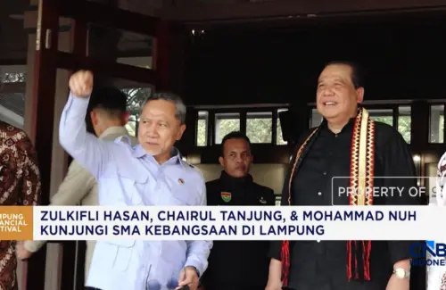 Zulhas dan Chairul Tanjung Tebar Inspirasi di SMA Kebangsaan Lampung, Dorong Generasi Muda Berkarya