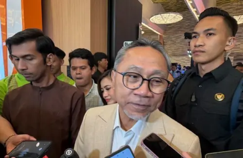 Ratusan Santri Keracunan Makanan, Menteri Zulhas Desak BPOM Pecat Oknum Pegawai SPPG