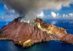 Abu Vulkanik Gunung Rinjani Capai Bali dan Jawa, Aktivitas Penerbangan Terganggu