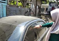 Hujan Abu Vulkanik Gunung Anak Krakatau Guyur Banten, Jakarta, dan Jabar: Kenali Cara Pakai Masker yang Benar