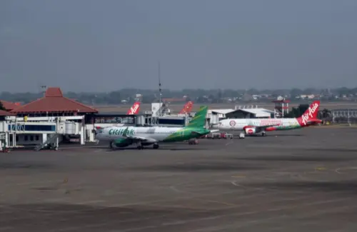 Debu Vulkanik Anak Krakatau Lumpuhkan 6 Bandara, Penerbangan Dihentikan Sementara
