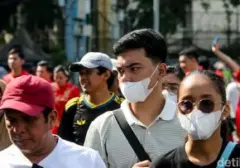 Abu Vulkanik Anak Krakatau Picu Lonjakan Harga Masker di Pasar