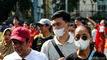 Abu Vulkanik Anak Krakatau Picu Lonjakan Harga Masker di Pasar