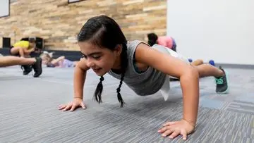 Solusi Jitu Orang Tua: Jadikan Olahraga Pilihan Utama Anak untuk Kurangi Ketergantungan Gadget