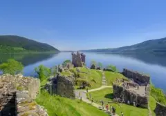 Misteri 'Nessie' Kembali Mengemuka: Turis Klaim Saksikan Penampakan Monster Loch Ness