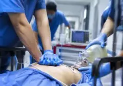 Code Blue: Tim Medis Respons Cepat Tangani Pasien Kritis di Rumah Sakit