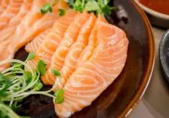 7 Makanan Alami yang Efektif Meredakan Lendir Tenggorokan