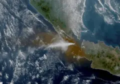 Anak Krakatau Kembali Erupsi, Status Siaga III Tetap Berlaku