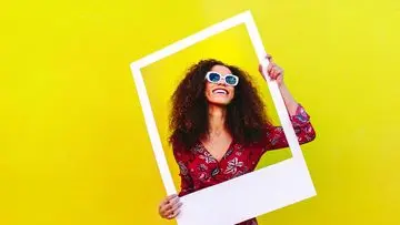 Analisis Foto Profil: Cerminan Kepribadian, Selfie Tak Selalu Berarti Narsis