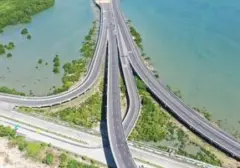 Jelajahi Keindahan Indonesia Lewat 10 Tol dengan Pemandangan Alam Memukau