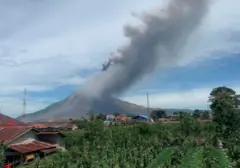 Erupsi Sinabung Kembali Memicu Banjir Lahar Dingin, PVMBG Ingatkan Warga di Daerah Rawan