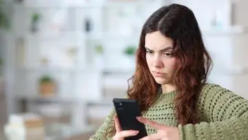 Waspadai 7 Ungkapan Ini, Bisa Jadi Tanda Seseorang Merasa Insecure di Dekat Anda