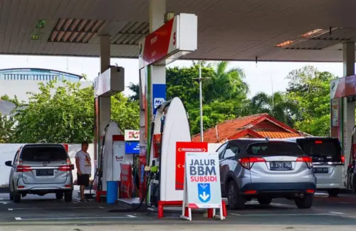 Harga BBM Subsidi Aman Meski Minyak Dunia Melonjak ke USD100/Barell, Ini Penjelasan Pertamina