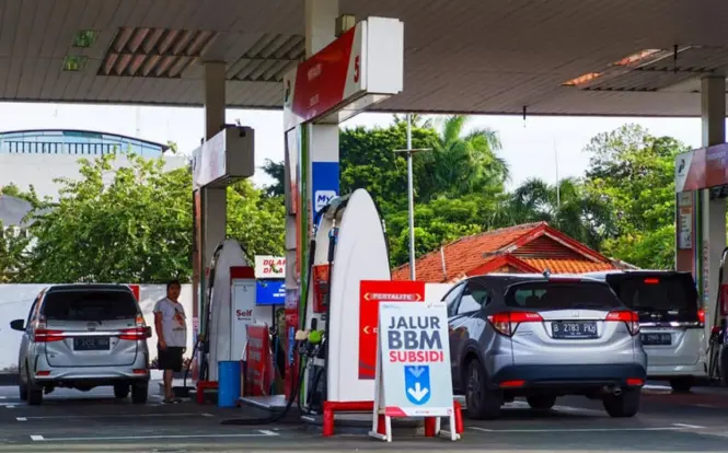 Harga BBM Subsidi Aman Meski Minyak Dunia Melonjak ke USD100/Barell, Ini Penjelasan Pertamina